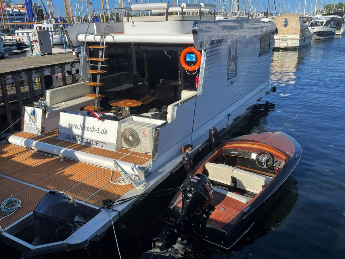 Hotel Hausboot Mit Traumlage In Luebeck-Travemuende Exteriér fotografie