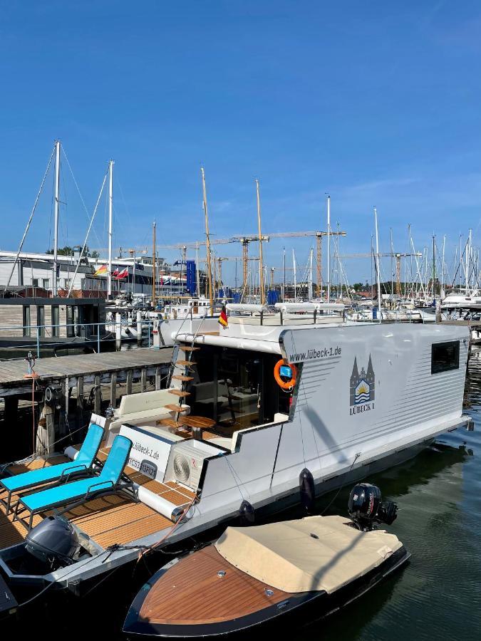 Hotel Hausboot Mit Traumlage In Luebeck-Travemuende Exteriér fotografie